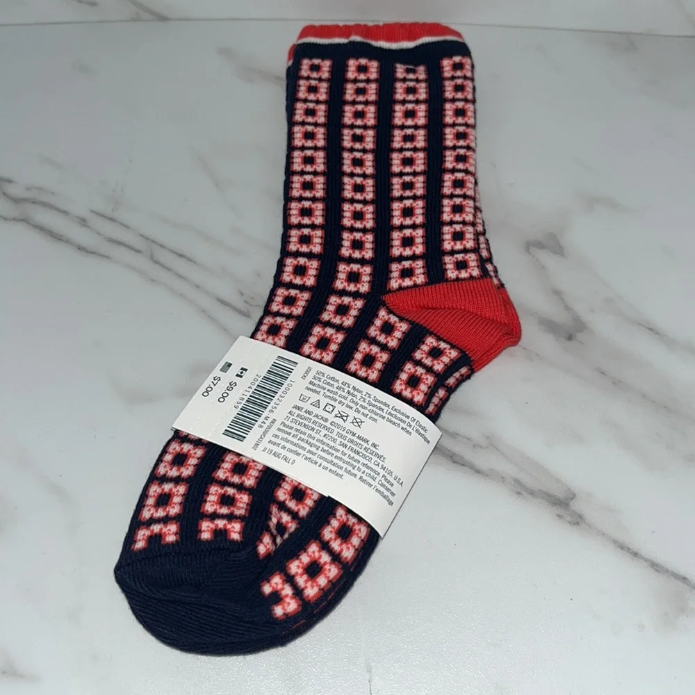 NWT Janie and Jack geometric red socks 4 to 5 years